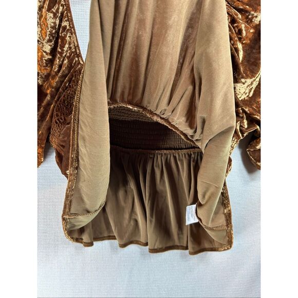 American Eagle Crushed Velvet Smocked Peplum Top | Puff Sleeve Boho Y2K | M - Picture 9 of 10